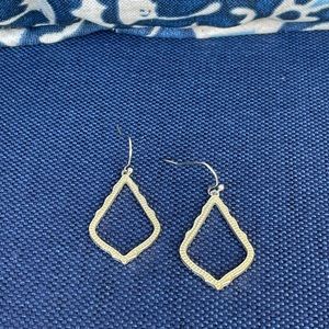 Kendra Scott Sophia drop earrings in gold vermeil